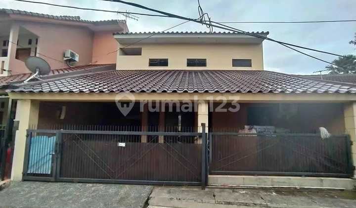 Rumah Bagus Di Perumahan Taman Pondok Cabe Pamulang Dekat Gerbang Tol Pamulang