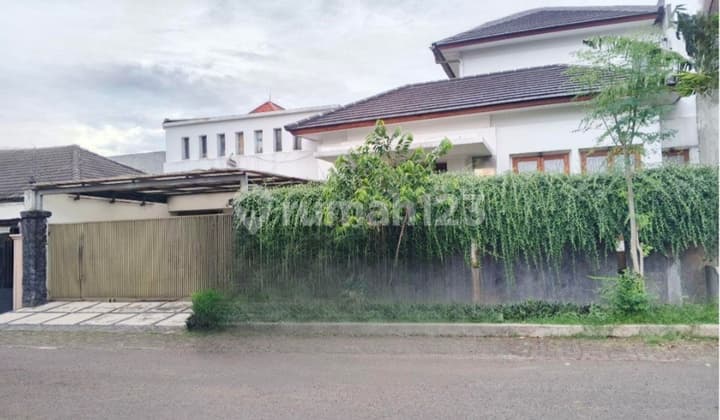 Rumah Bagus di Delman Tanah Kusir Jaksel Dekat Stasiun Kebayoran