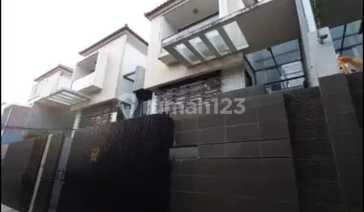 Rumah Bagus di Radio Dalam Kebayoran Baru Jaksel Dekat MRT Haji Nawi