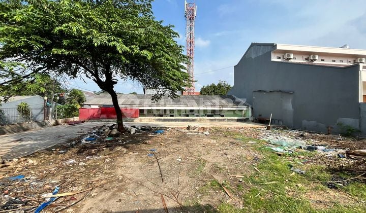 Hook Lot in Srengseng Kebon Jeruk West Jakarta Near Kebon Jeruk Toll Gate Entrance