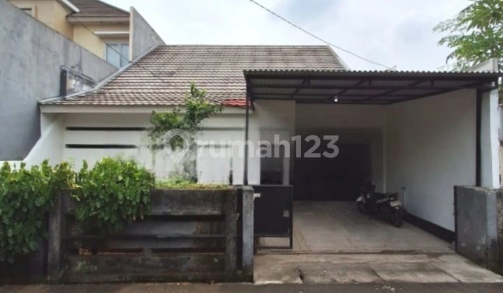 House for Rent in Rempoa Complex Tangsel Near MRT Lebak Bulus