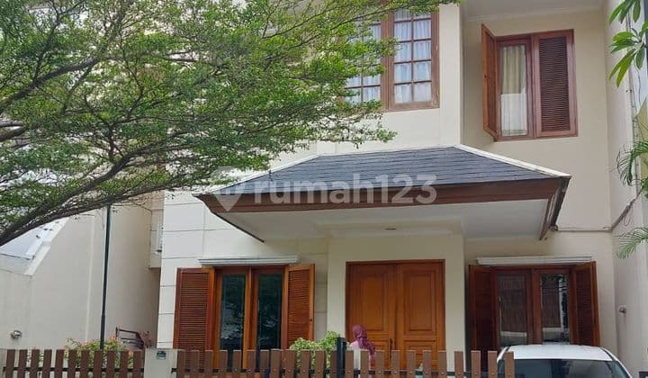 Sewa Rumah Mewah Kawasan Elite Pondok Indah Jakarta Selatan