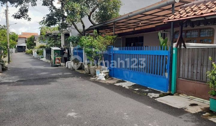 Jual Rumah Strategis Komplek Kebayoran Lama Jakarta Selatan