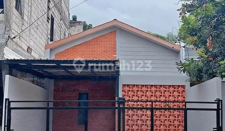 New Strategic Veteran House for Rent in Bintaro Pesanggrahan, South Jakarta