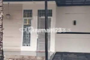 English: Rent a House at Anggrek Ceger Complex, Jurangmangu, Pondok Aren, Tangerang Selatan.