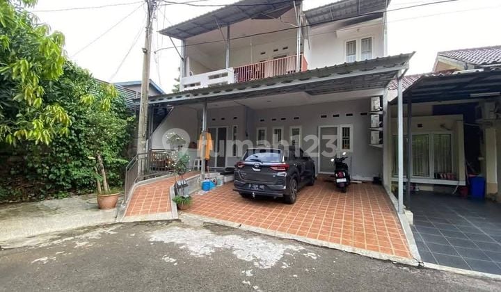 Rumah Bagus Strategis 2 Lantai Cluster Graha Raya Bintaro