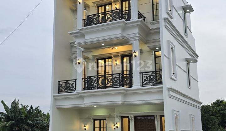 RUMAH cluster exclusive akses jalan mudah 3Lt JAGAKARSA JAKSEL