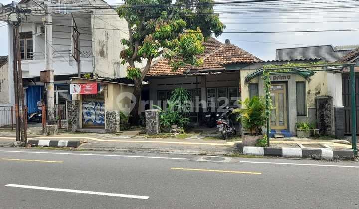 For Sale: Strategic House and Land in the Center of Yogyakarta City