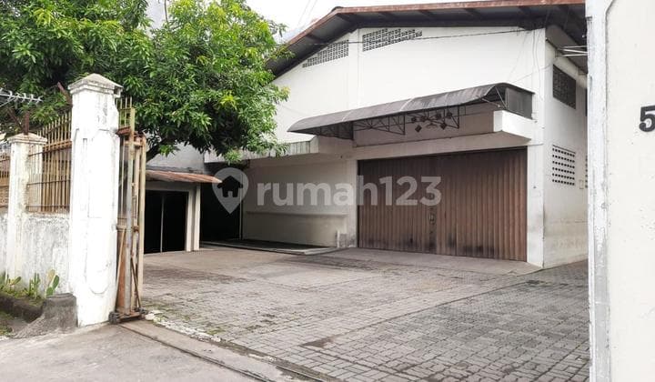 Bangunan Gudang & Kantor Lokasi Strategis di Rejowinangun Yogyakarta