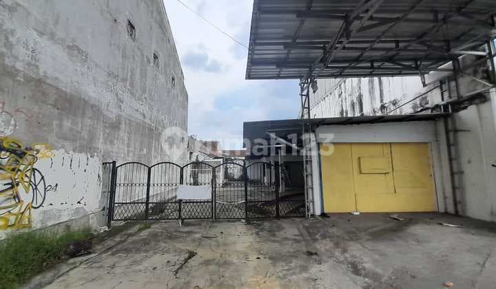 Disewakan Ruang Usaha Lokasi Strategis di Jalan Solo-Yogya, Kalasan Sleman