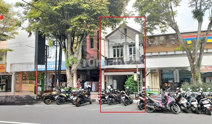 Disewakan Ruko Lokasi Strategis di Jalan Pemuda Kota Magelang