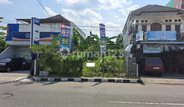 Dijual Tanah Luas 1004 Meter Persegi Lokasi Strategis di Imogiri Timur - Yogyakarta