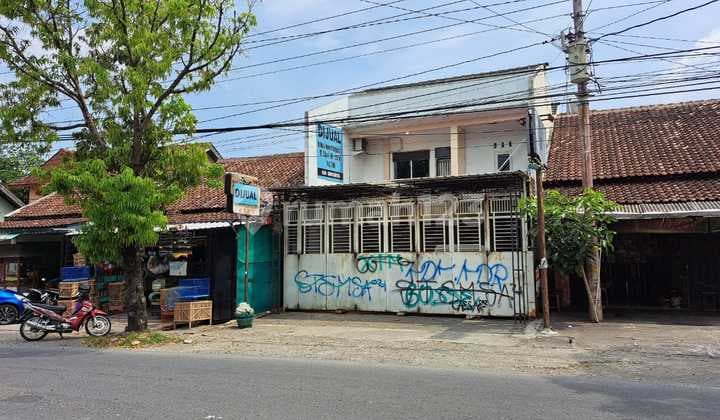 Ruko 2 Lantai Cocok untuk Usaha Lokasi di Godean Sleman