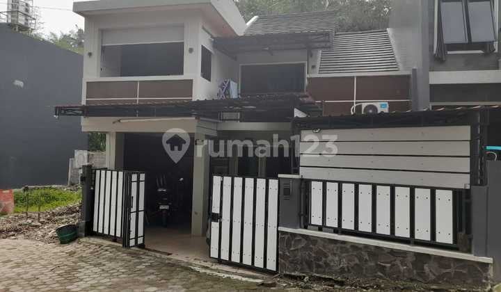 2-Story House in a Strategic Location at Griya Tirta Asri, Mlati, Sleman