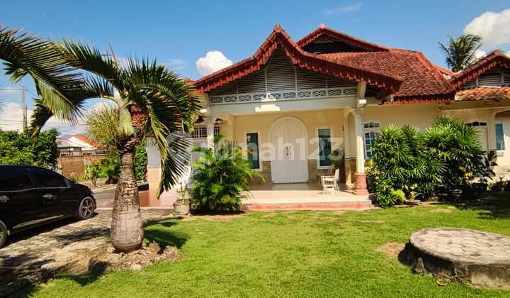 Rumah Luas Tanah 1.221 M2 Strategis Pinggir Jalan M .yunus Tanjung Senang Bandar Lampung