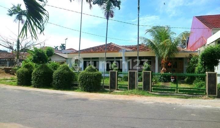 Rumah Hunian Strategis Pahoman Bandar Lampung