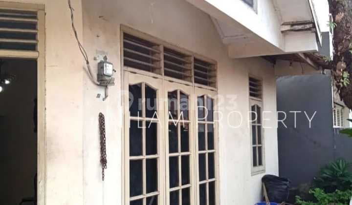 Rumah lama di Jual hitung Tanah di Kramat Batu- Gandaria