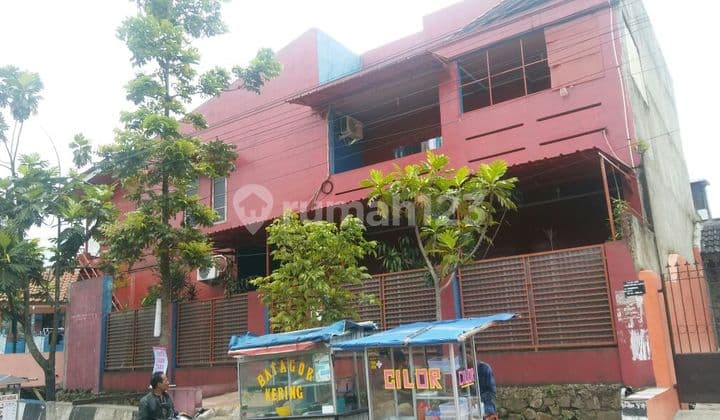 Rumah Besar Strategis di Pusat Kota Cimahi