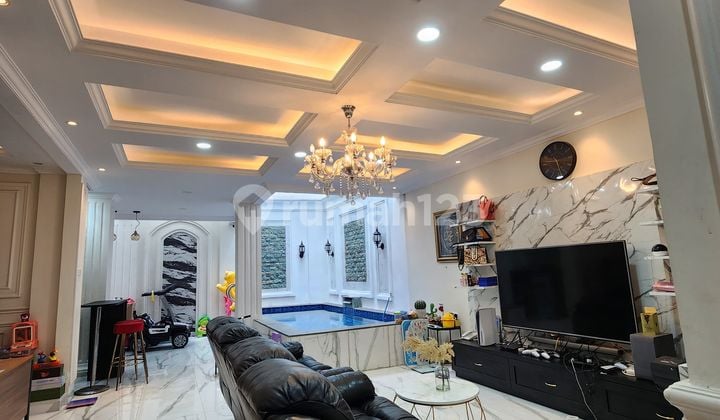Rumah Mewah 3 Lantai Furnished Di Antapani