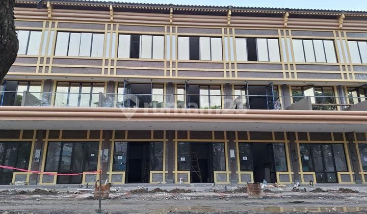 Korean Town Shophouse in Green Lake City Ready to Use