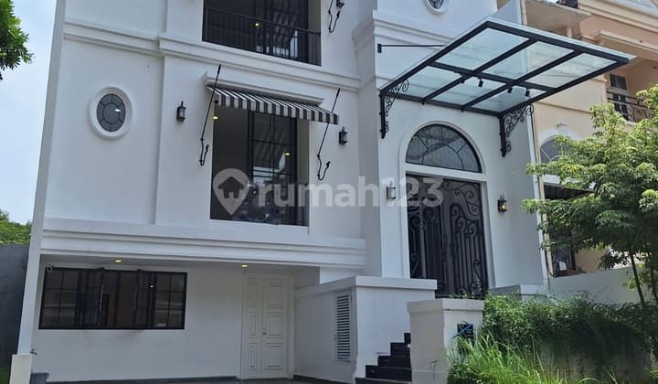 "Brand New House in PIK 1 Premium Cluster"