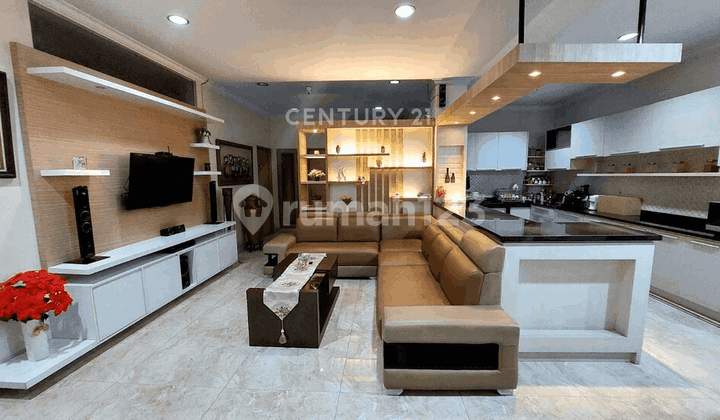 Best Luxury Homes and Elite Boarding Houses in Strategic Sunter Hijau Raya Corner
