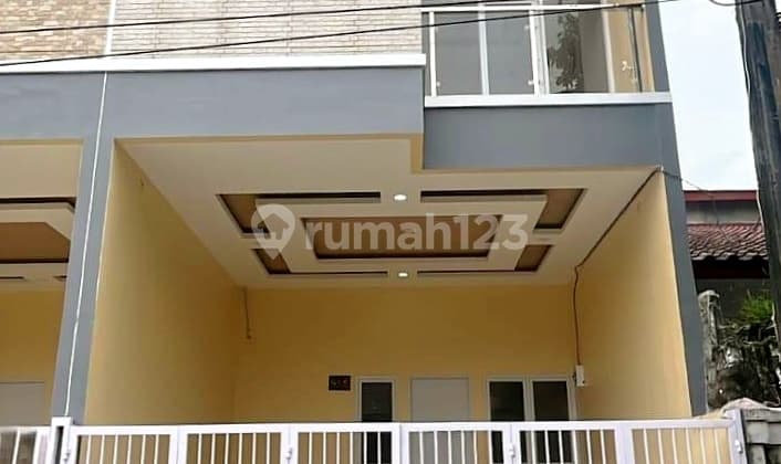 Rumah 2 Lantai Brand New Siap Huni di Harapan Indah Bekasi