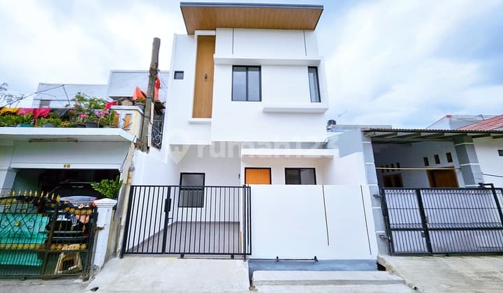 Rumah 2 Lantai Minimalist Modern Siap Huni Di Bekasi