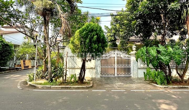 Rumah 1 Lantai Hook Luas Siap Huni di Pulomas
