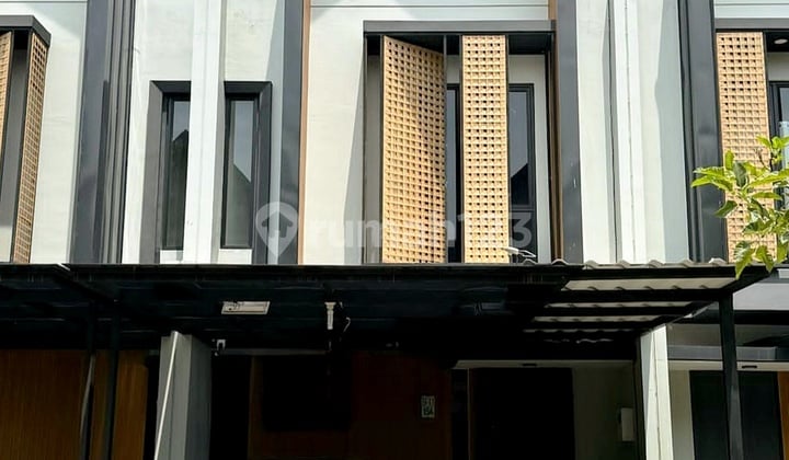 Rumah 3 Lantai Cantik Siap Huni di Jakarta Garden City Cakung