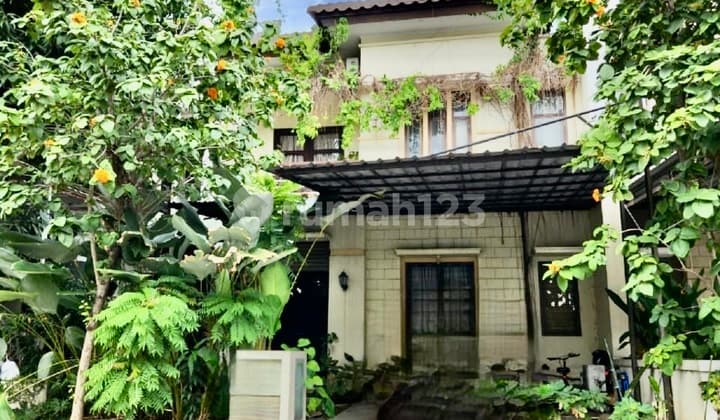 DIJUAL RUMAH ROYAL RESIDENCE 2LT MURAH SEMI FURNISH WIYUNG DEKAT MALL