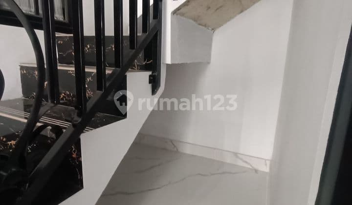 Rumah Mewah Classic Eropa Di Cimanggis Depok