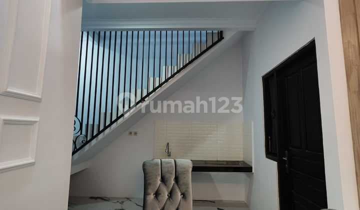 Rumah Mewah Eropa Classic Modern di Tapos Depok