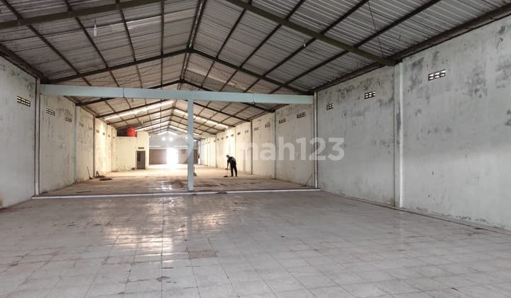Warehouse Area 1200 Square Meters Location Prambanan-Piyungan Road Sleman