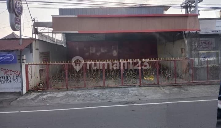 Ruang Usaha Lokasi Strategis Berada Di Jalan Magelang Km 5,5 Sinduadi Mlati Sleman