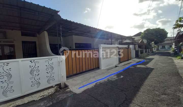 Disewakan Rumah Furnish Lokasi Dalam Perumahan Dekat Kawasan Bisnis - Jalan Kaliurang Depok Sleman