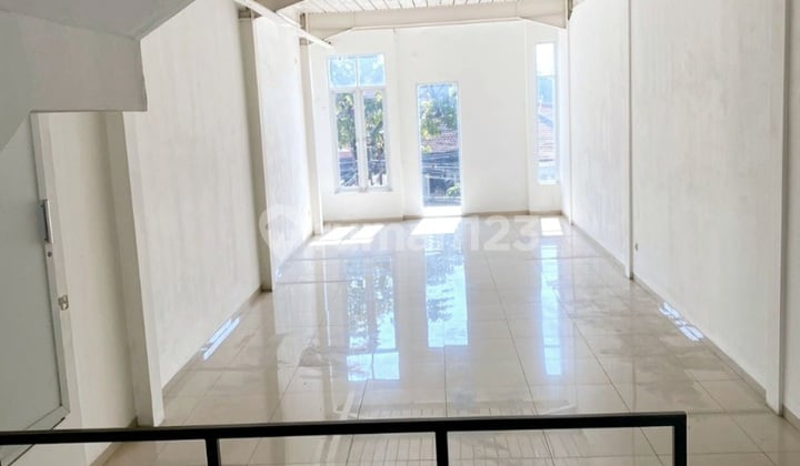 Ruko 3,5 Lantai Siap Pakai Mainroad Buah Batu Bandung
