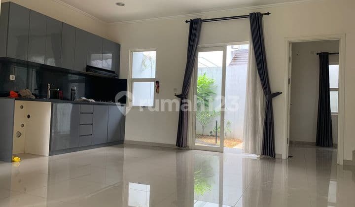 For Sale Rumah di Suvarna Sutera, Cikupa Tangerang