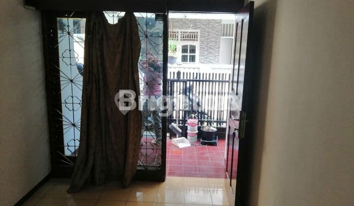 RUMAH KEBON JERUK JAKARTA BARAT