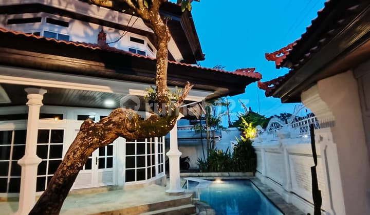 Dijual Rumah Semi Villa Lantai 2 Area Tuban