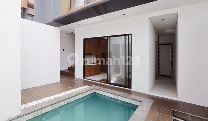 2 Units Brand New Villa Side By Side, Located At Nyanyi Beach