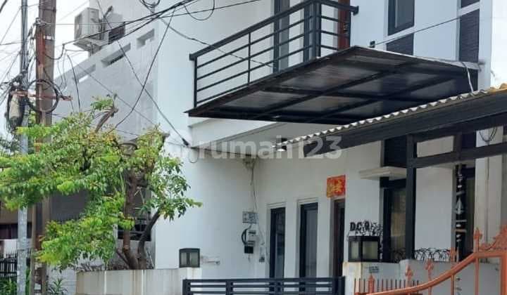 Rumah Bagus 3 Lt Di Cengkareng Indah