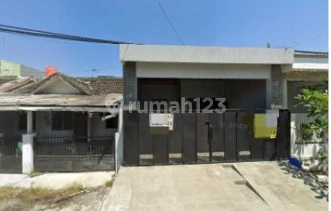 Rumah Cantik di Plamongan, Pedurungan, Semarang