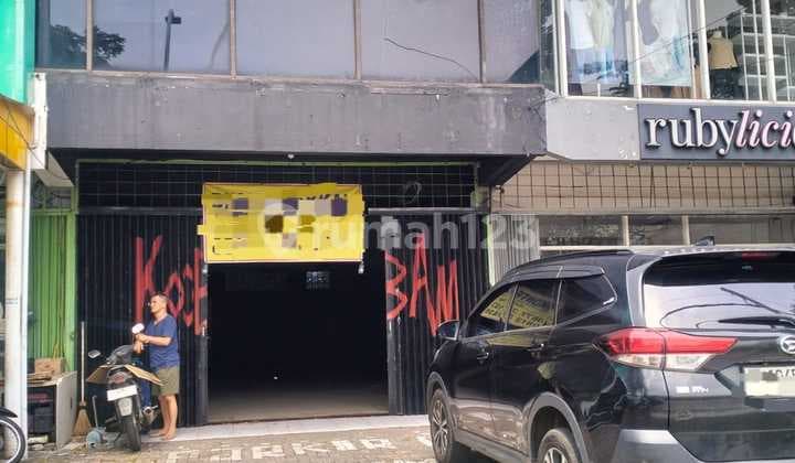 Ruko Jalan Setiabudi, Srondol, Banyumanik, Strategis, Parkir Luas