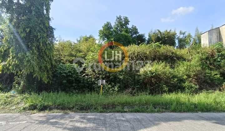 Lot on Guitar Street Lot on Guitar Street