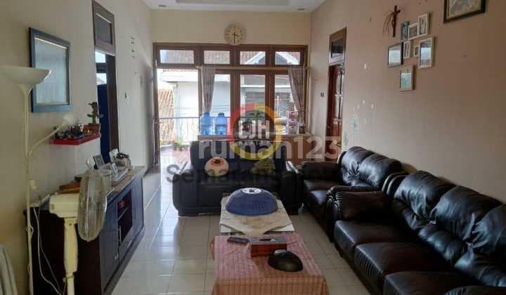 Ready-to-occupy house in Gombel Permai