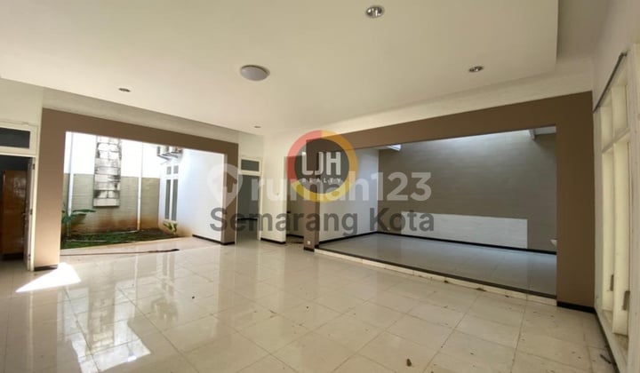 Rumah Siap Huni Di Taman Maluku