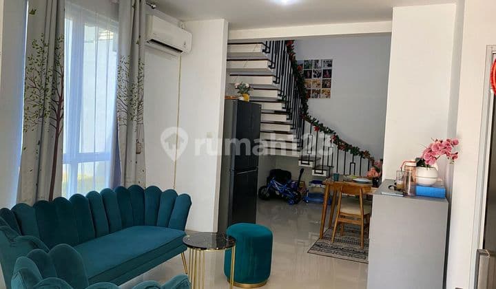 Aryana Karawaci 2 Lantai Hoek