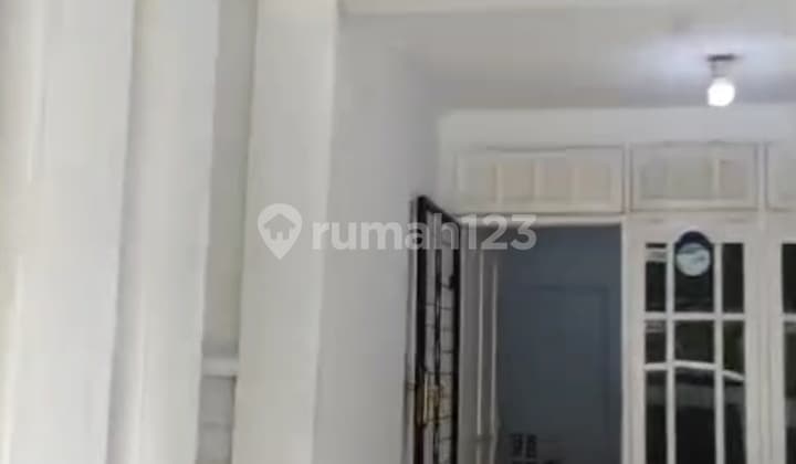 Murah Catalina Hadap Selatan