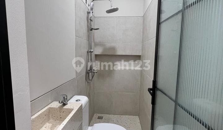 Dijual Rumah Minimalis 2 Lantai Di Sektor 5 Bintaro